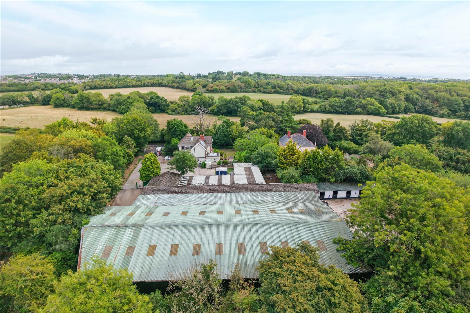 Downside House, Cattery & Equestrian Facilities, Sully Road, Penarth, CF64 2TR